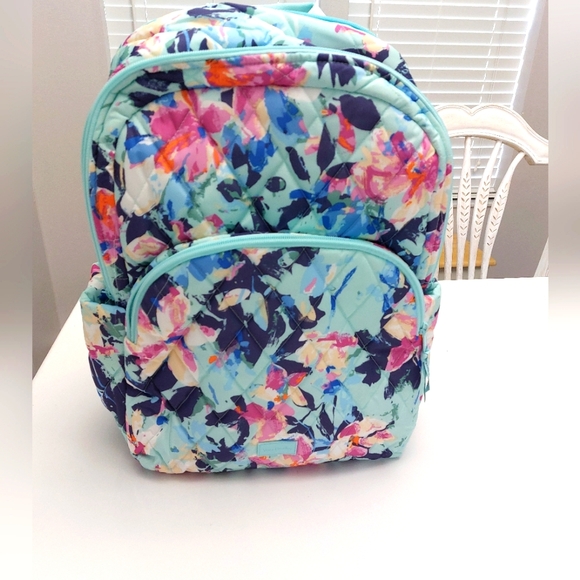 Vera Bradley Ultralight Floating Blossoms Essential Large Backpack NWT